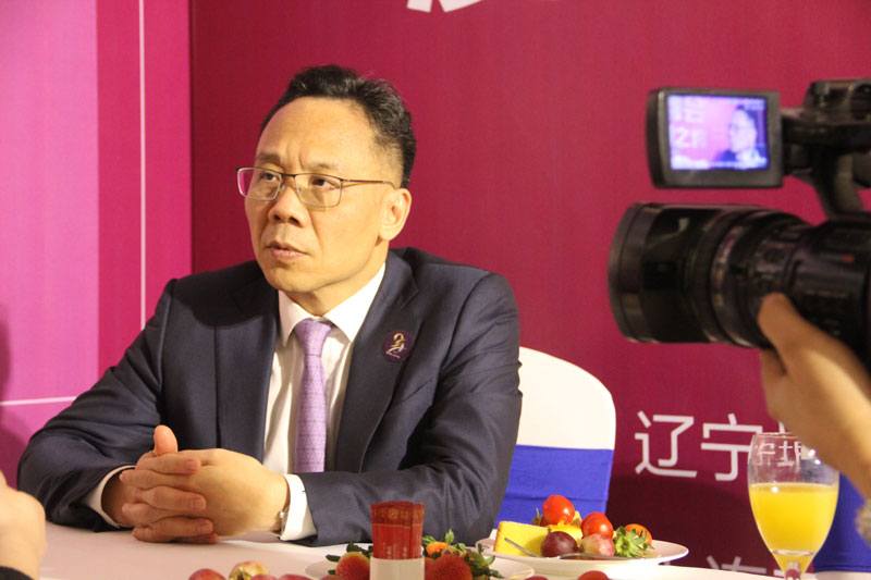 轻舟药物球囊羊城收获赞誉 6年与30秒展现中国力量与中国自信(图1) 轻舟药物球囊羊城收获赞誉 6年与30秒展现中国力量与中国自信(图1)